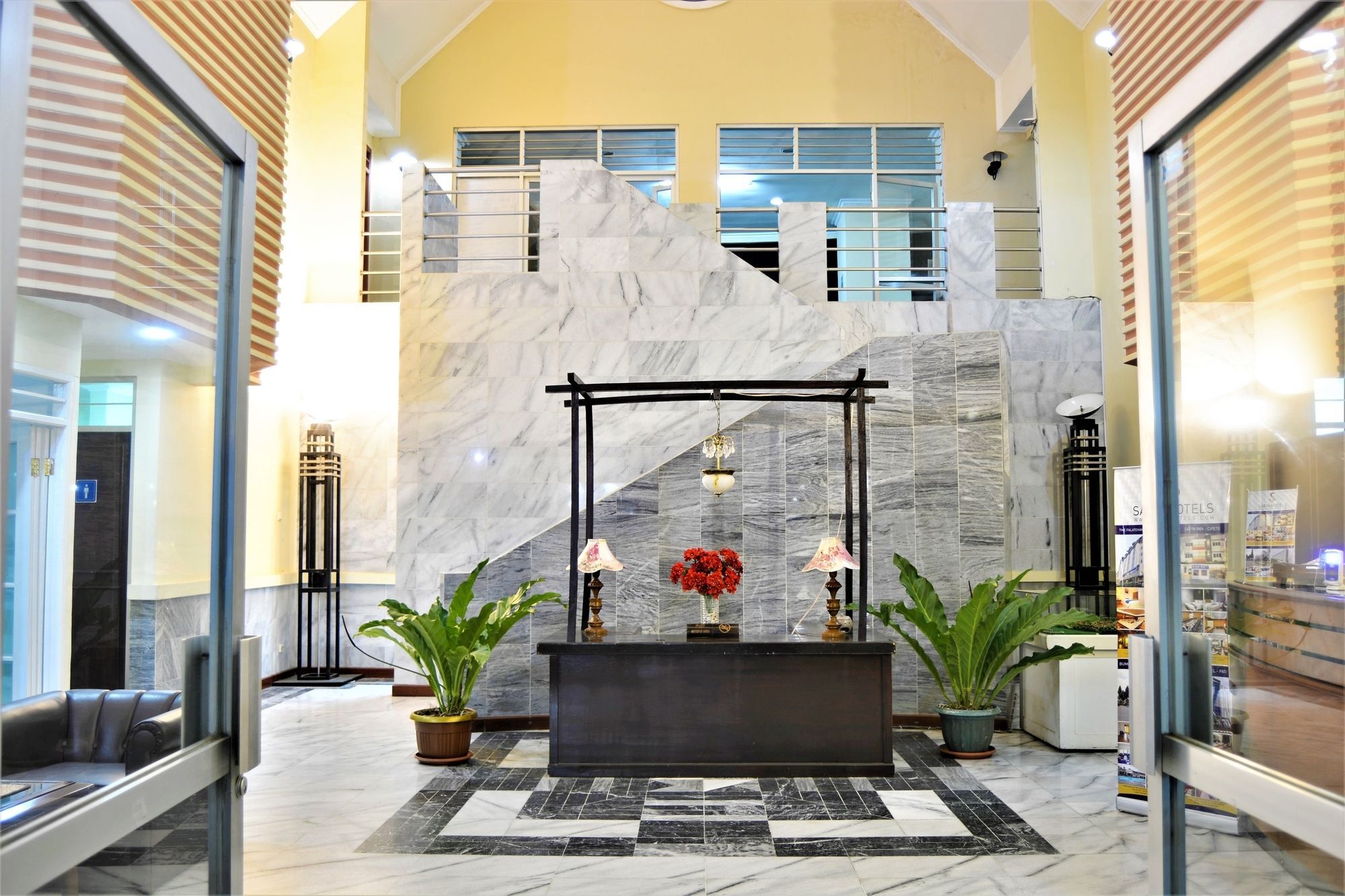 Zen Rooms Basic Cipanas Km.78 Cipanas (Bogor) Exterior foto
